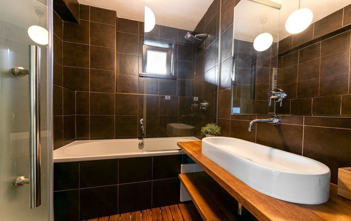 Apartament cu parcare subterana zona Calea Turzii