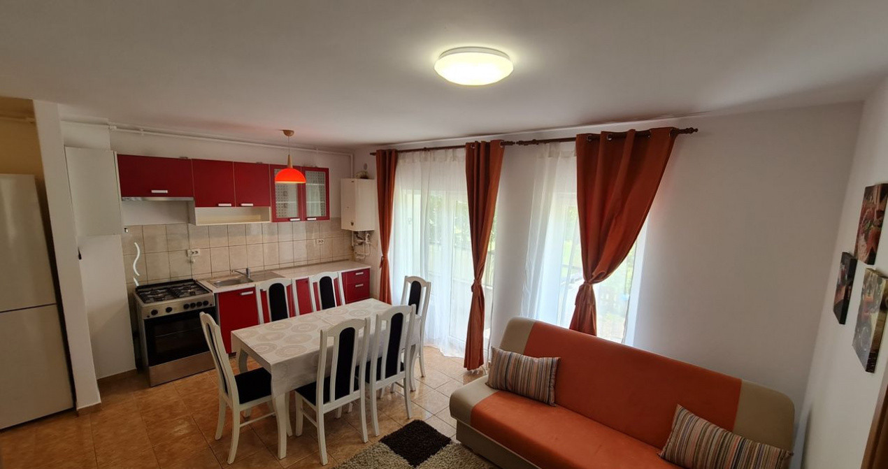 Apartament 3 Camere Florilor