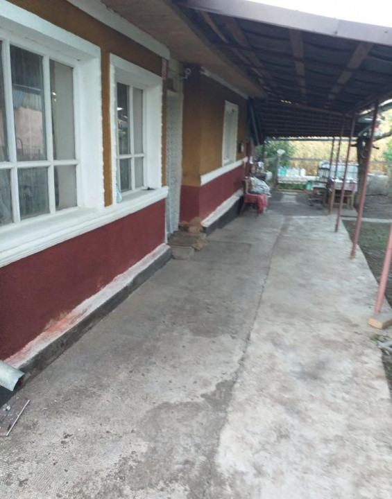 Teren intravilan 1800mp | Casa 2 camere